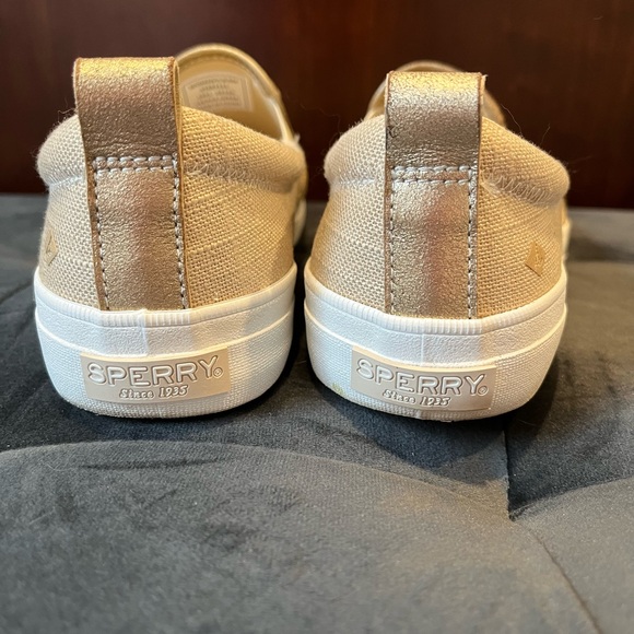 The perfect Sperry slip on shoe in light gold. - Picture 4 of 5